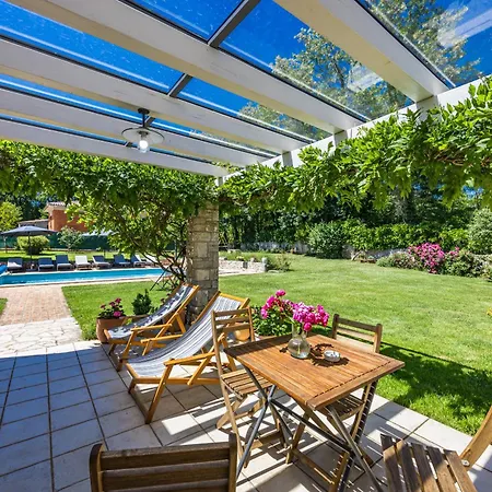 Lipa For 8 Persons Near Pula With 41 M2 Heated Pool, Beautiful Garden, Sauna & Kids Playground Villa Manjadvorci
